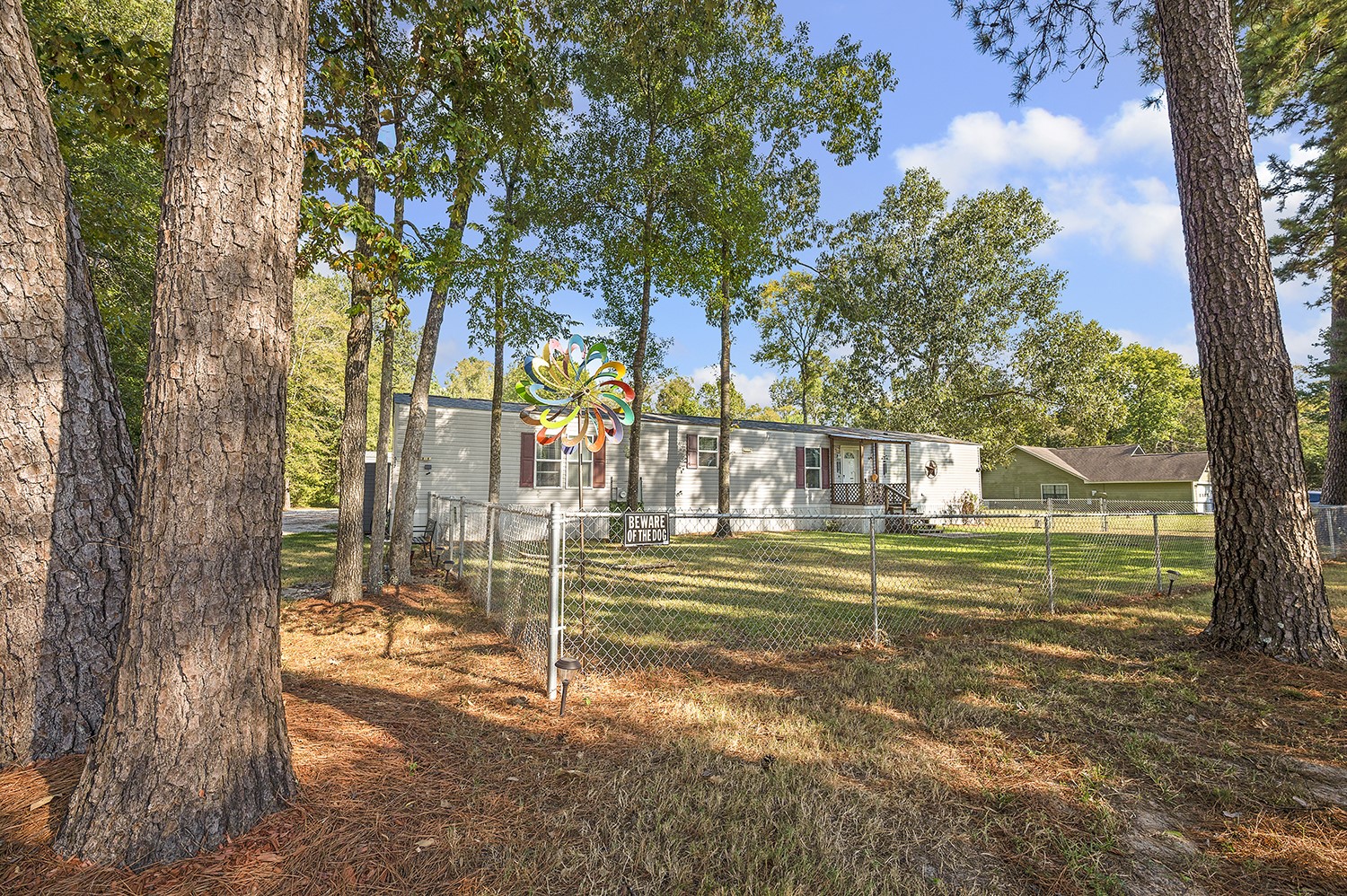 519 South 1st Street Huntington, TX 75949 - Photo 5 of 38