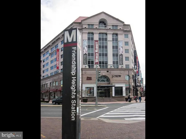 $1,595 | 5406 Connecticut Avenue Northwest, Unit 705, Washington, DC 20015