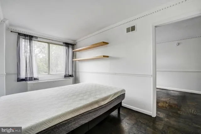 $1,595 | 5406 Connecticut Avenue Northwest, Unit 705, Washington, DC 20015