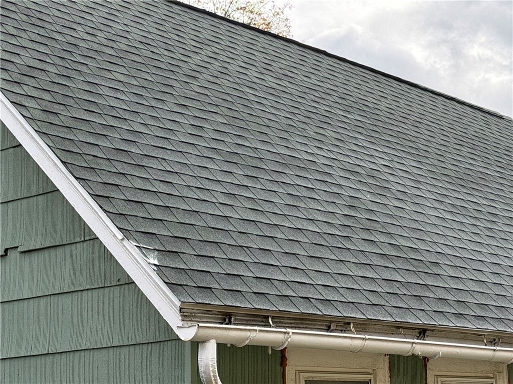 760 Jay Street Rochester, NY 14606 - Photo 6 of 10 Upper Front Roof