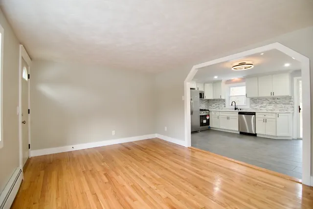 $349,900 | 156 Saffron Circle, Springfield, MA 01129