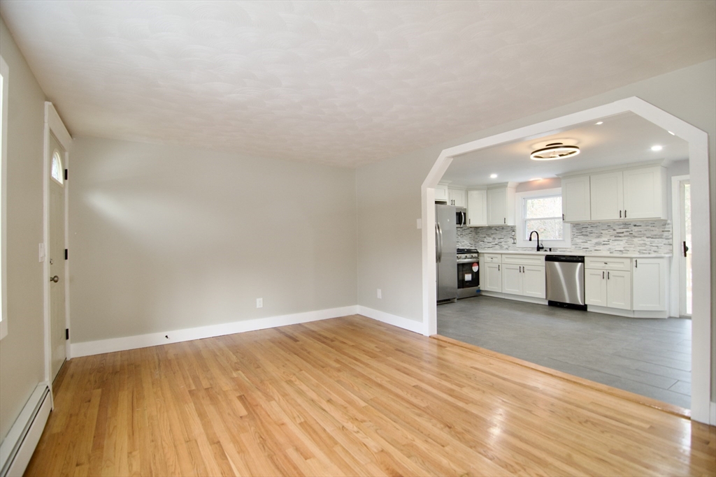 156 Saffron Circle Springfield, MA 01129 - Photo 11 of 42