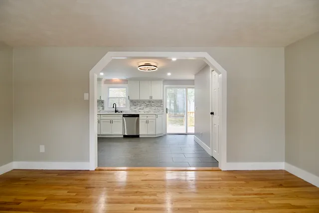 $349,900 | 156 Saffron Circle, Springfield, MA 01129