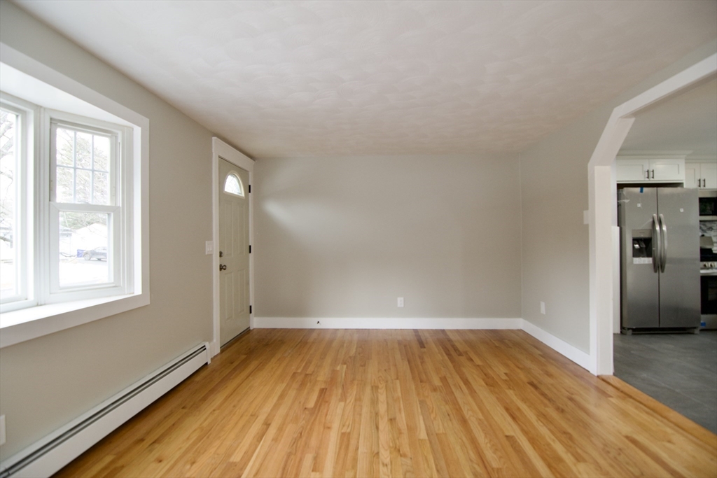 156 Saffron Circle Springfield, MA 01129 - Photo 9 of 42