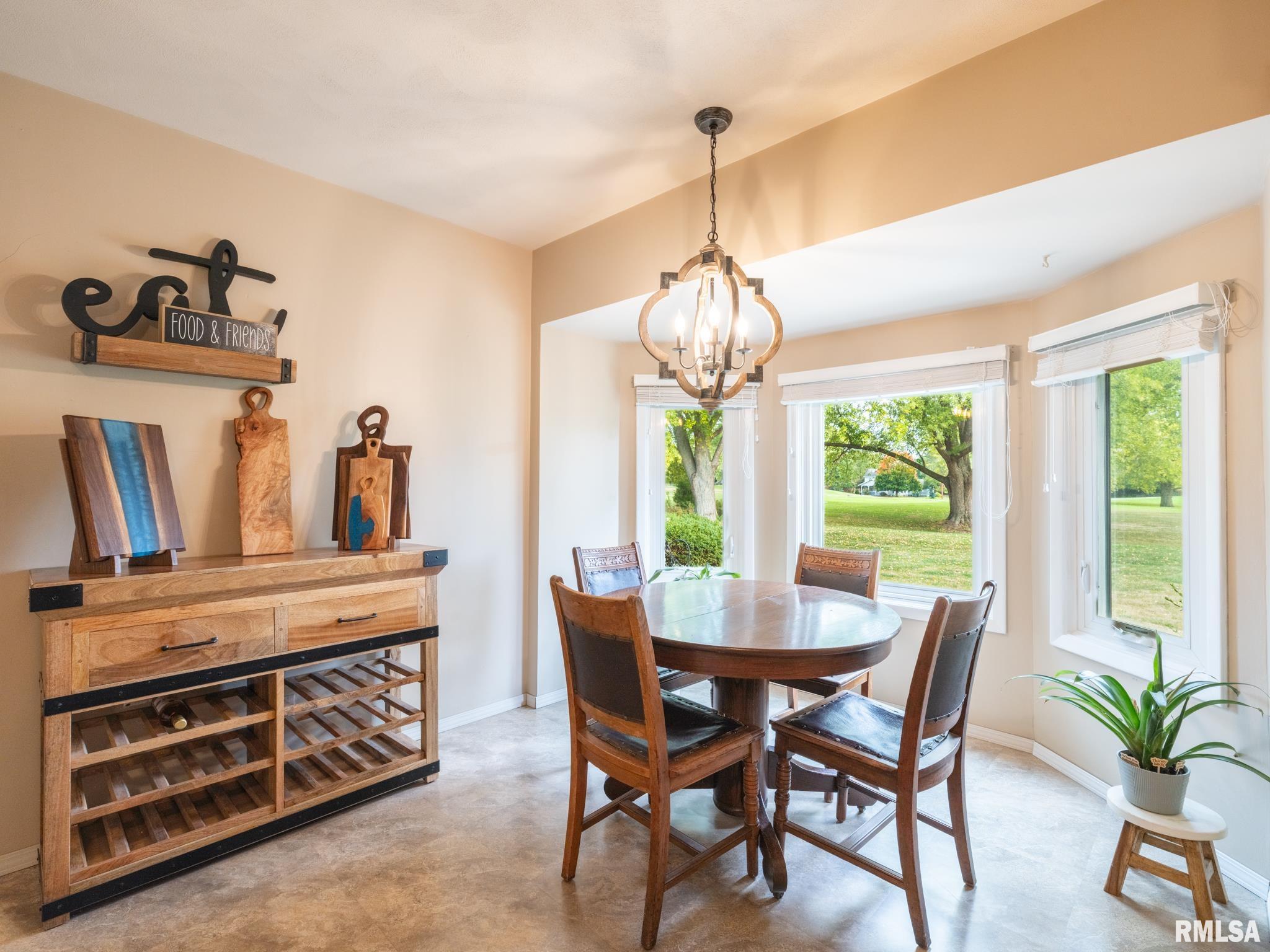 9 Cypress Point Pekin, IL 61554 - Photo 15 of 55