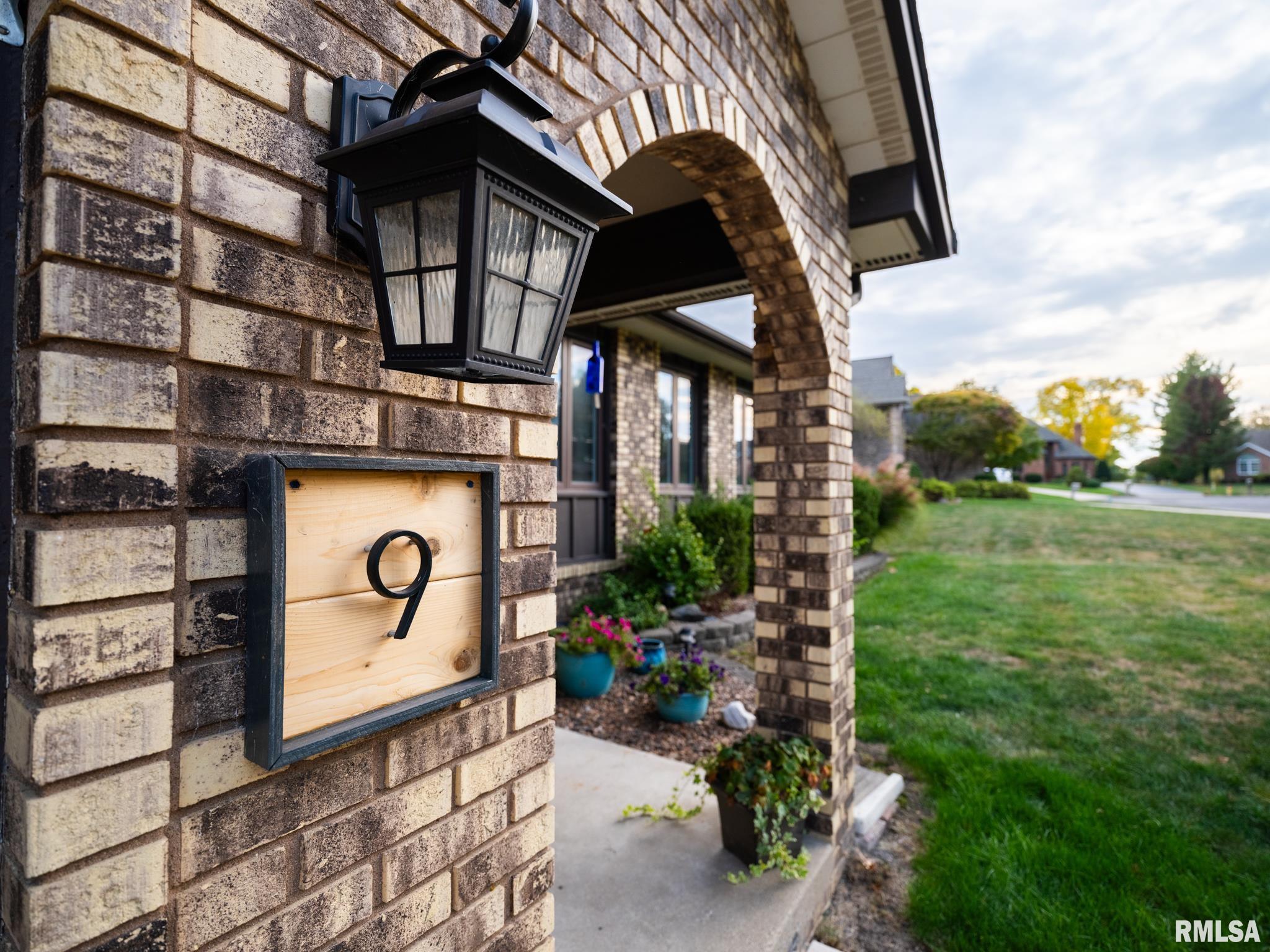 9 Cypress Point Pekin, IL 61554 - Photo 2 of 55