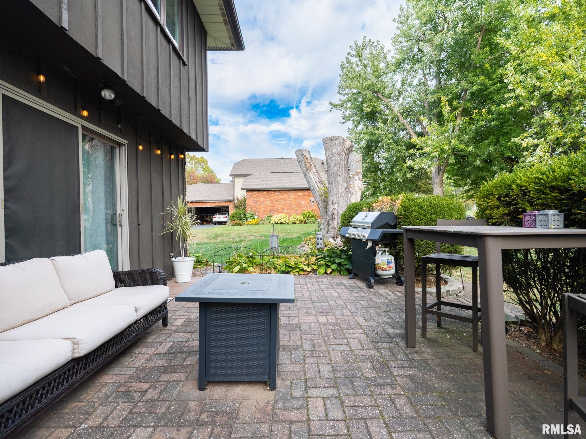 9 Cypress Point Pekin, IL 61554 - Photo 40 of 55