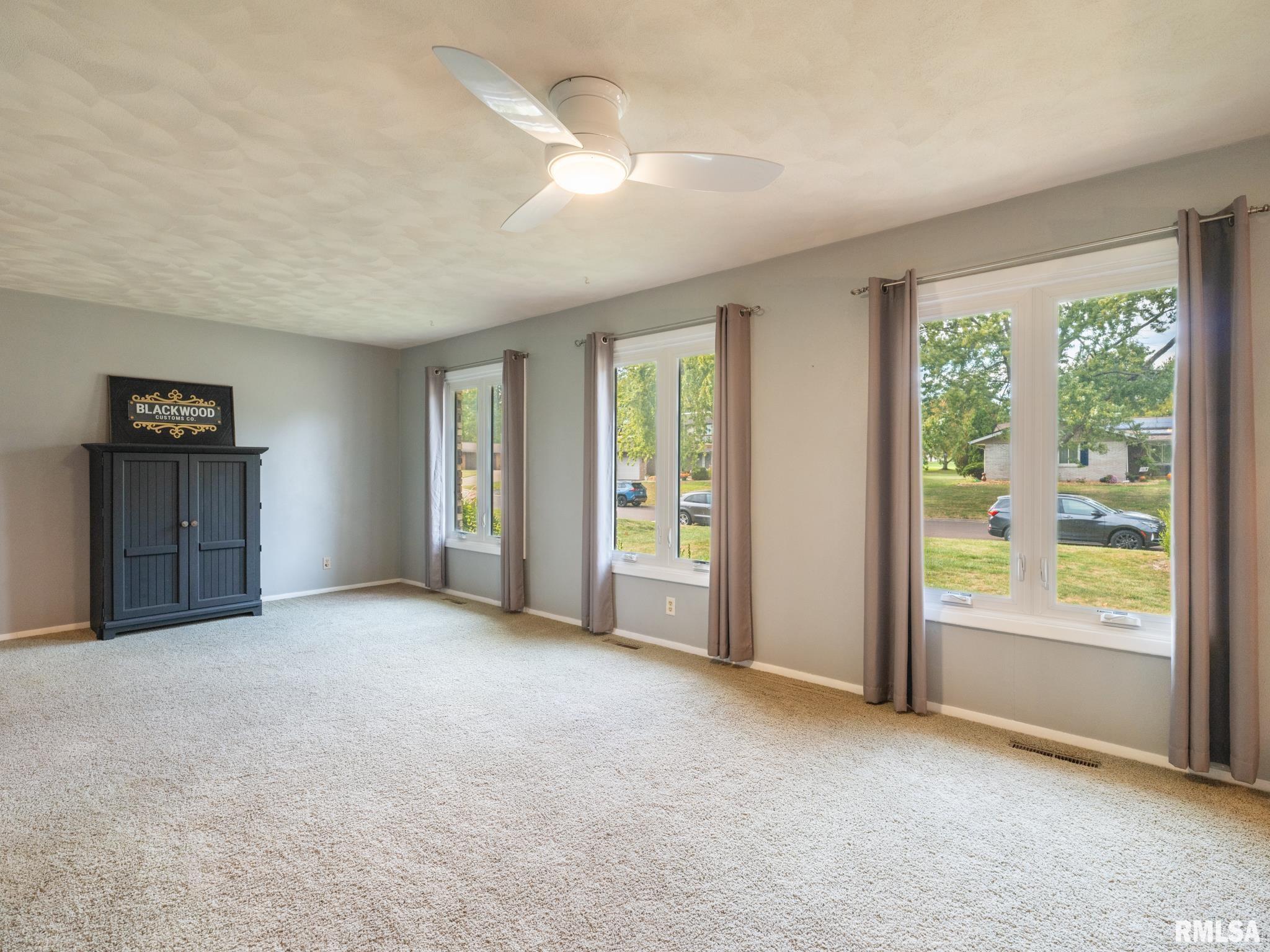 9 Cypress Point Pekin, IL 61554 - Photo 10 of 55