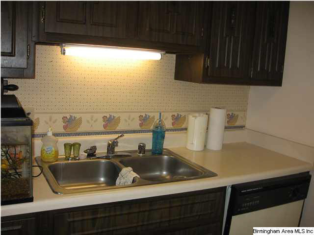 3949 Hilltop Road Southeast Bessemer, AL 35022 - Photo 2 of 6