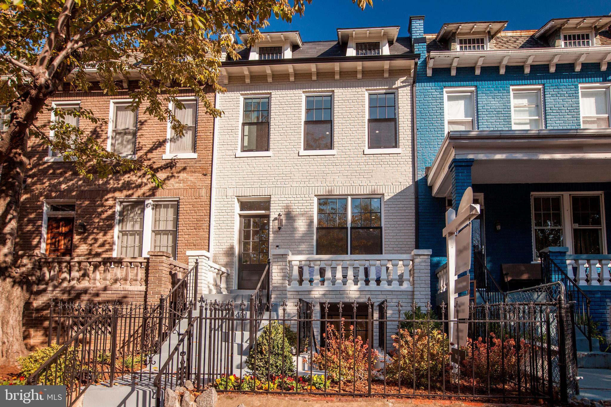 242 10th Street Southeast Washington, DC 20003 - Photo 1 of 43