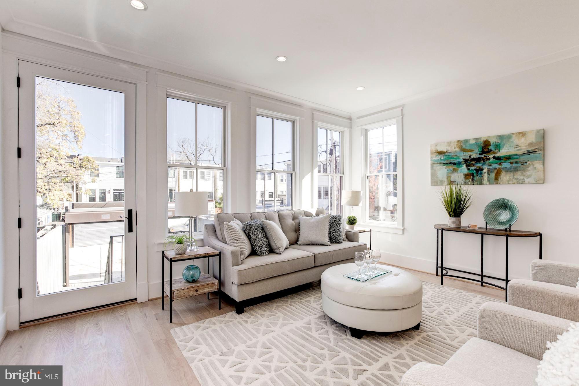 242 10th Street Southeast Washington, DC 20003 - Photo 12 of 43