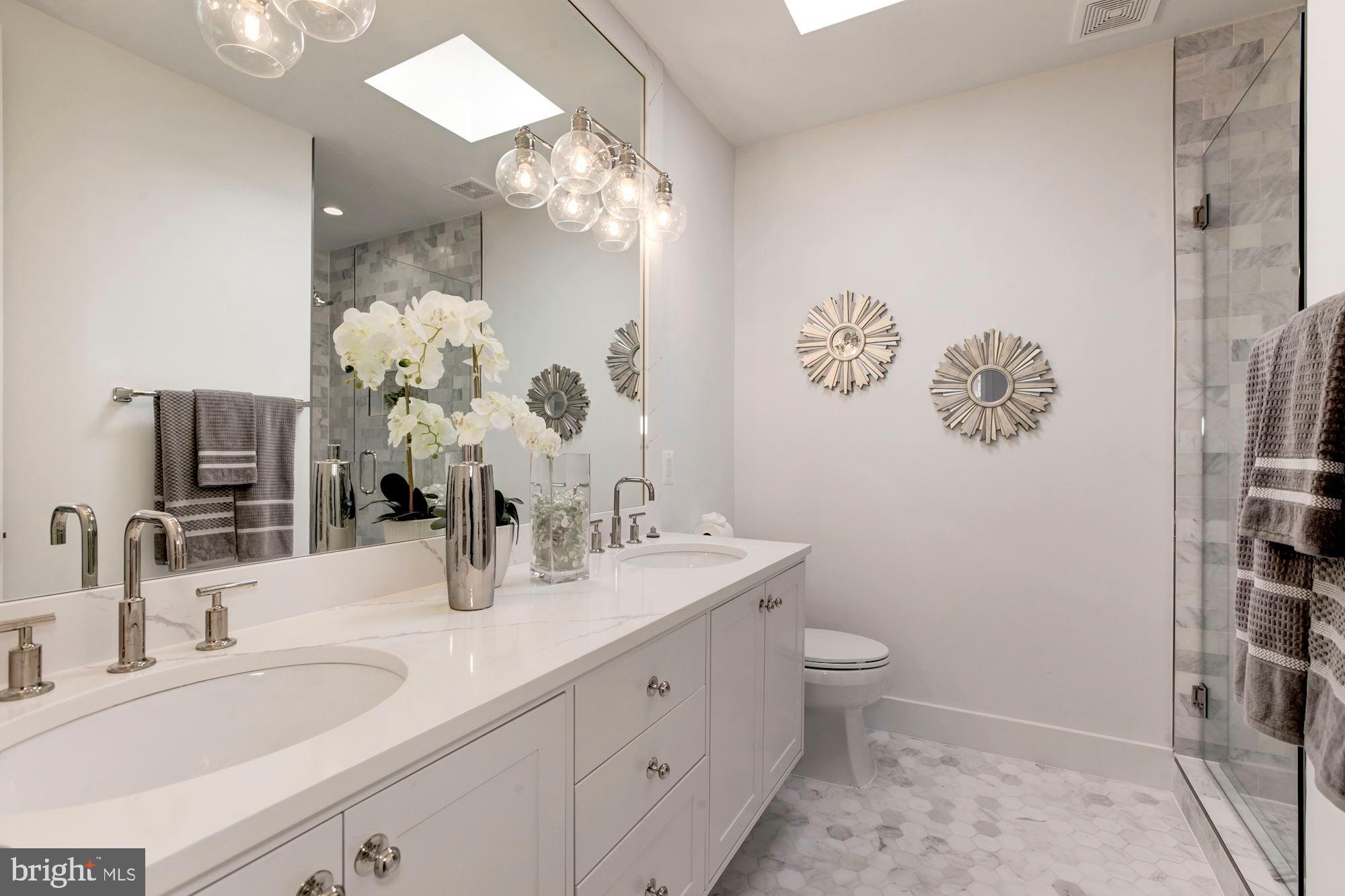 242 10th Street Southeast Washington, DC 20003 - Photo 18 of 43