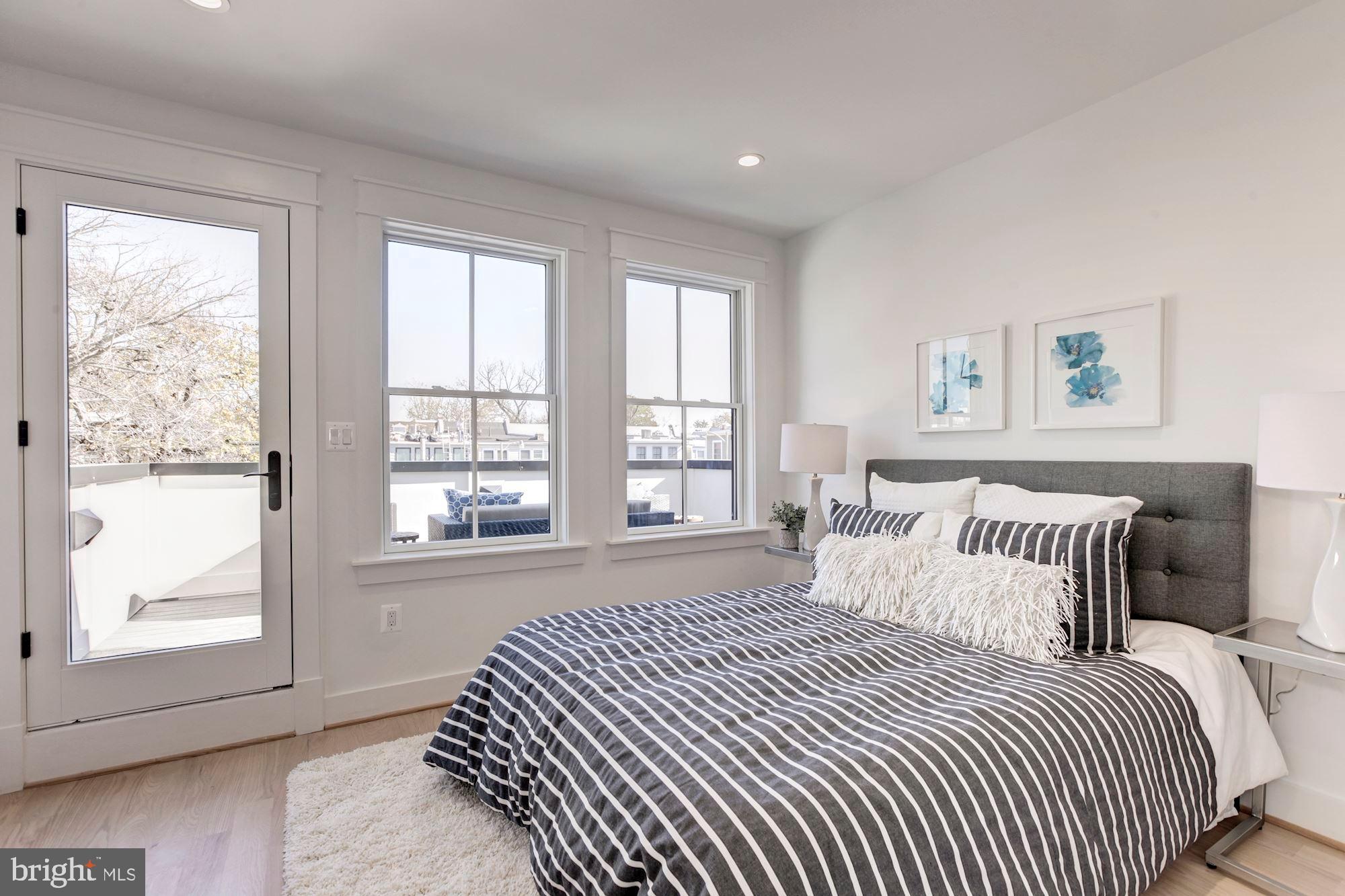 242 10th Street Southeast Washington, DC 20003 - Photo 22 of 43