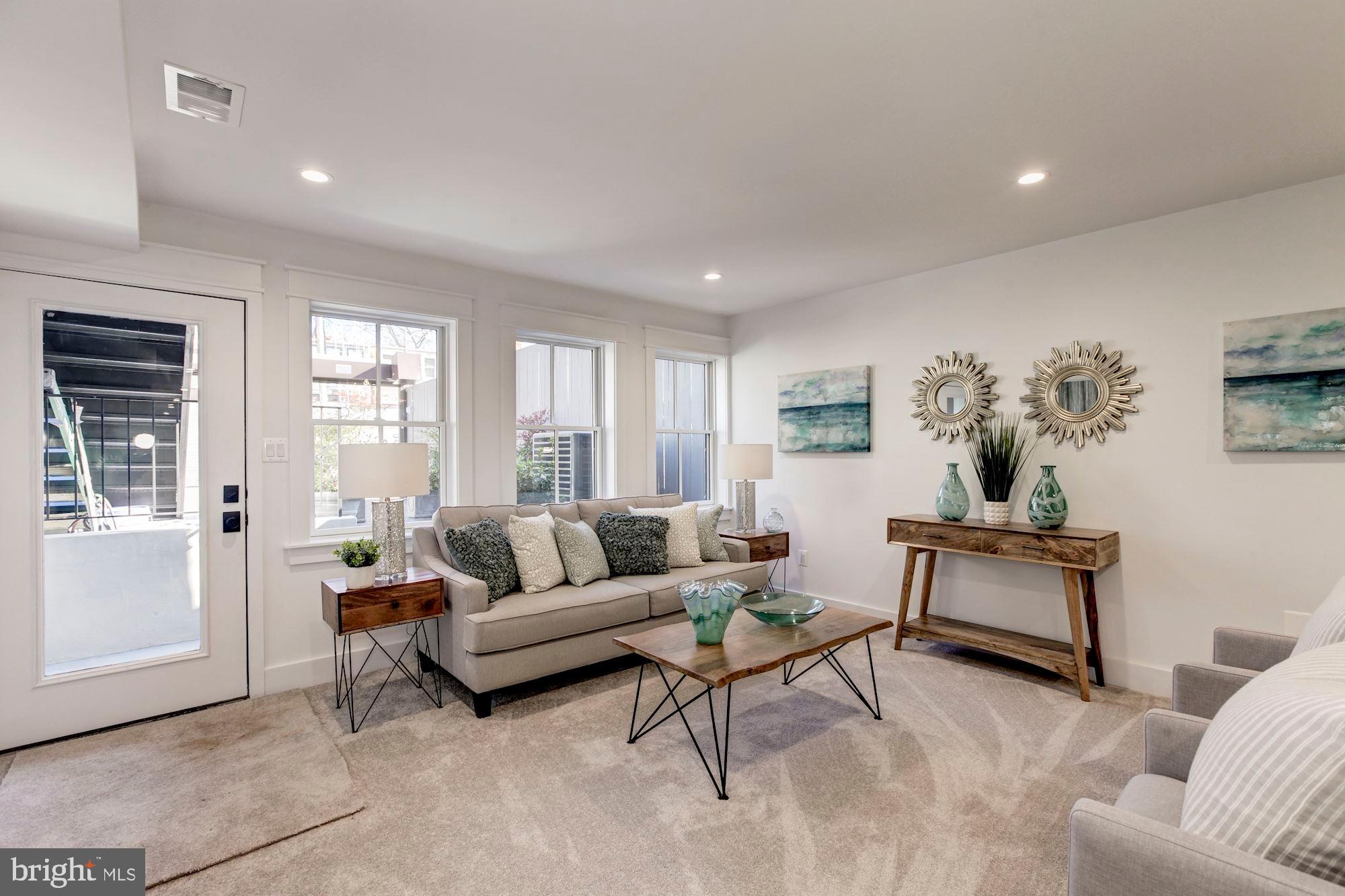 242 10th Street Southeast Washington, DC 20003 - Photo 38 of 43