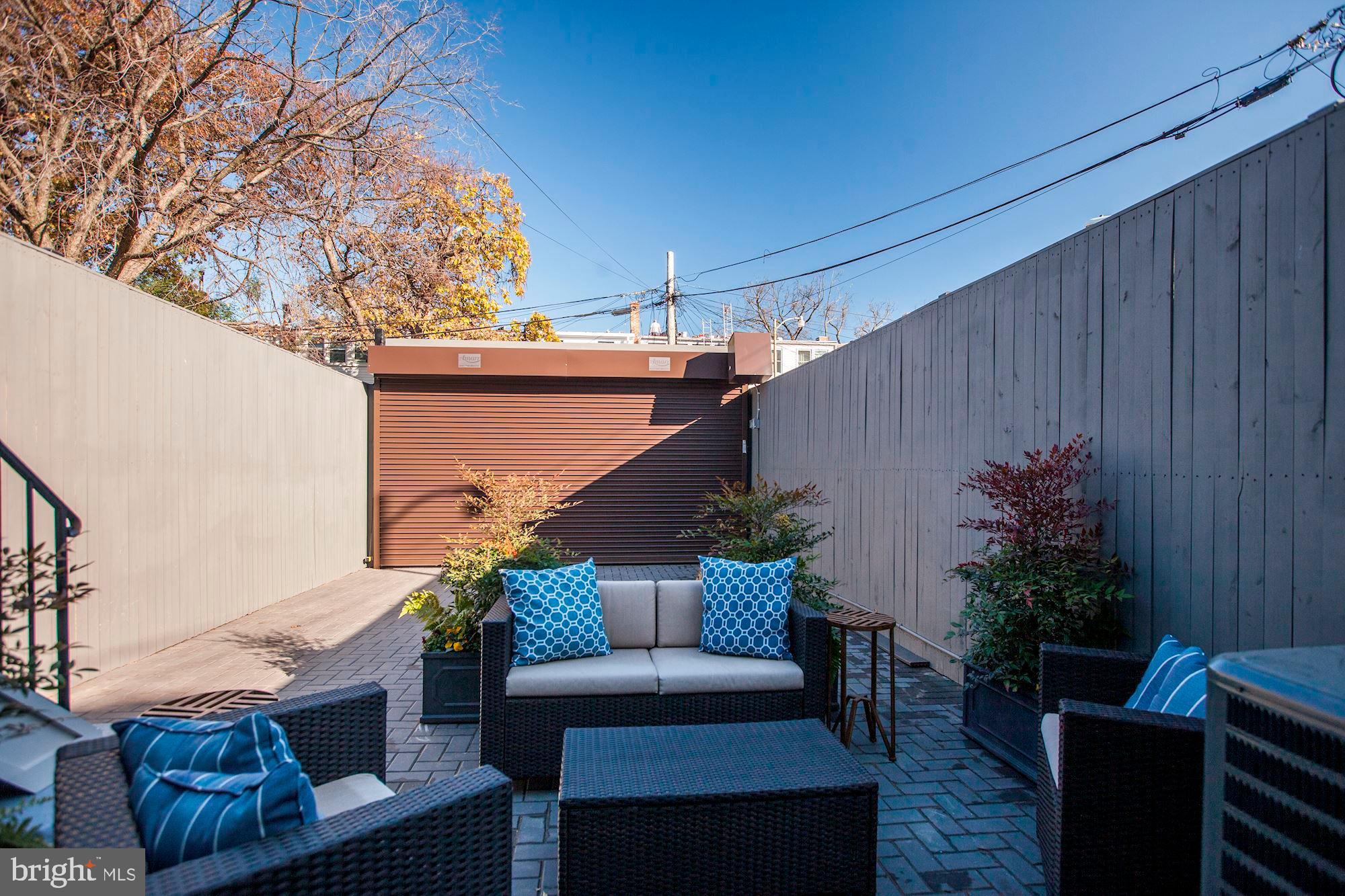 242 10th Street Southeast Washington, DC 20003 - Photo 40 of 43