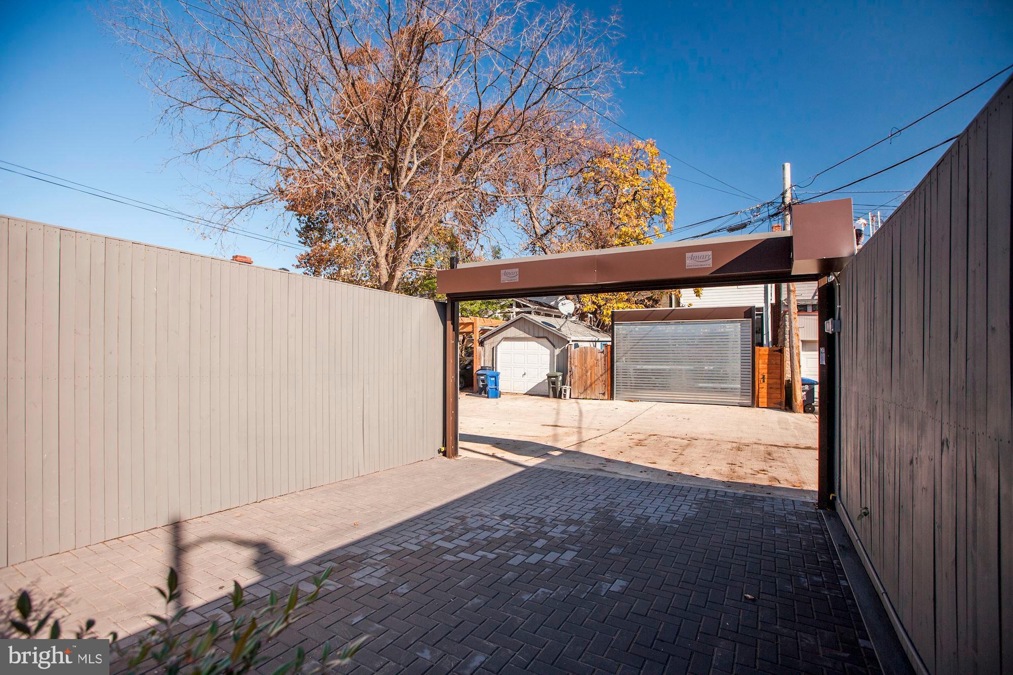 242 10th Street Southeast Washington, DC 20003 - Photo 41 of 43