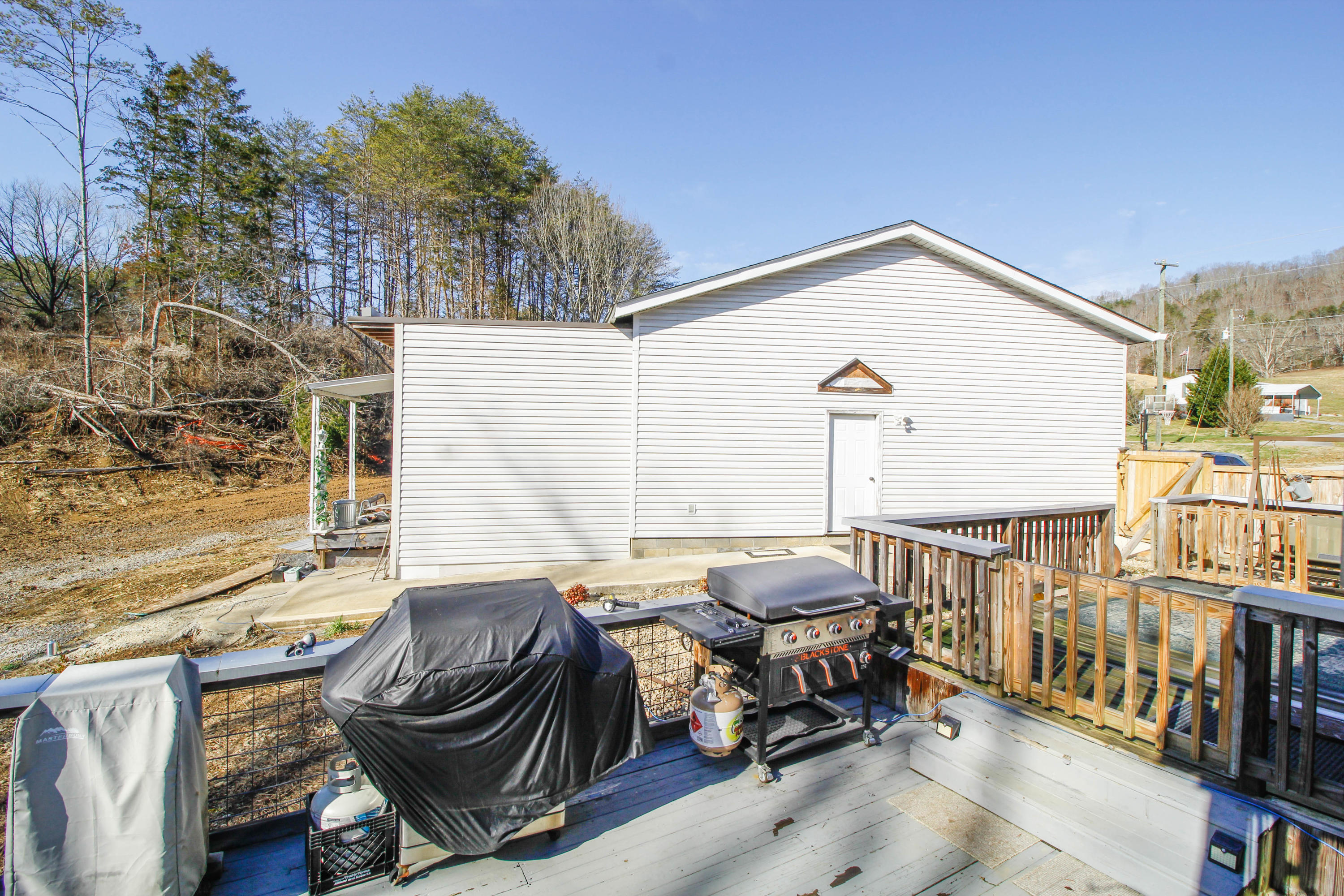 1047 Satterfield Road Maynardville, TN 37807 - Photo 29 of 36 satterfield det gar