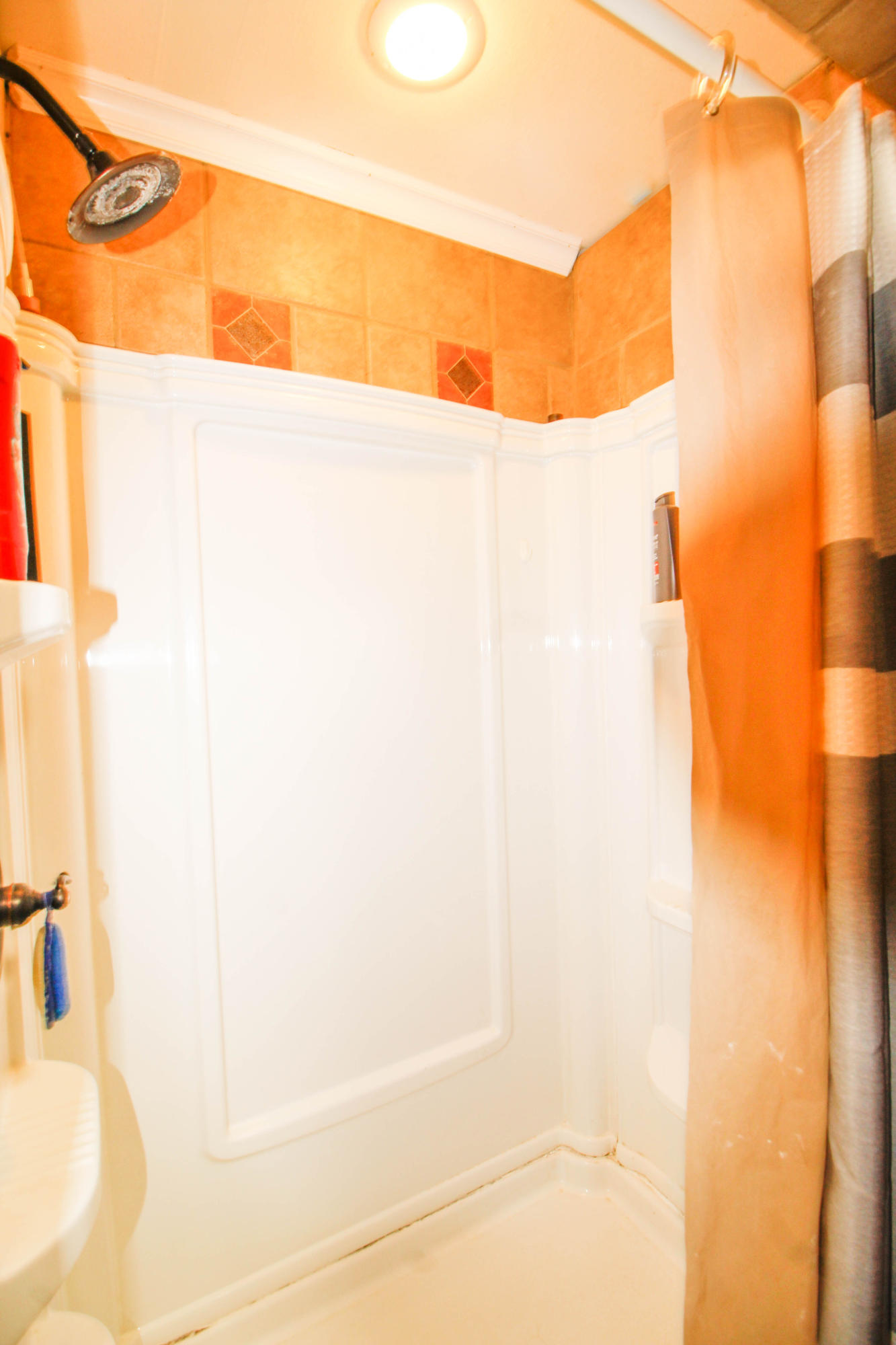 1047 Satterfield Road Maynardville, TN 37807 - Photo 34 of 36 satterfield shower
