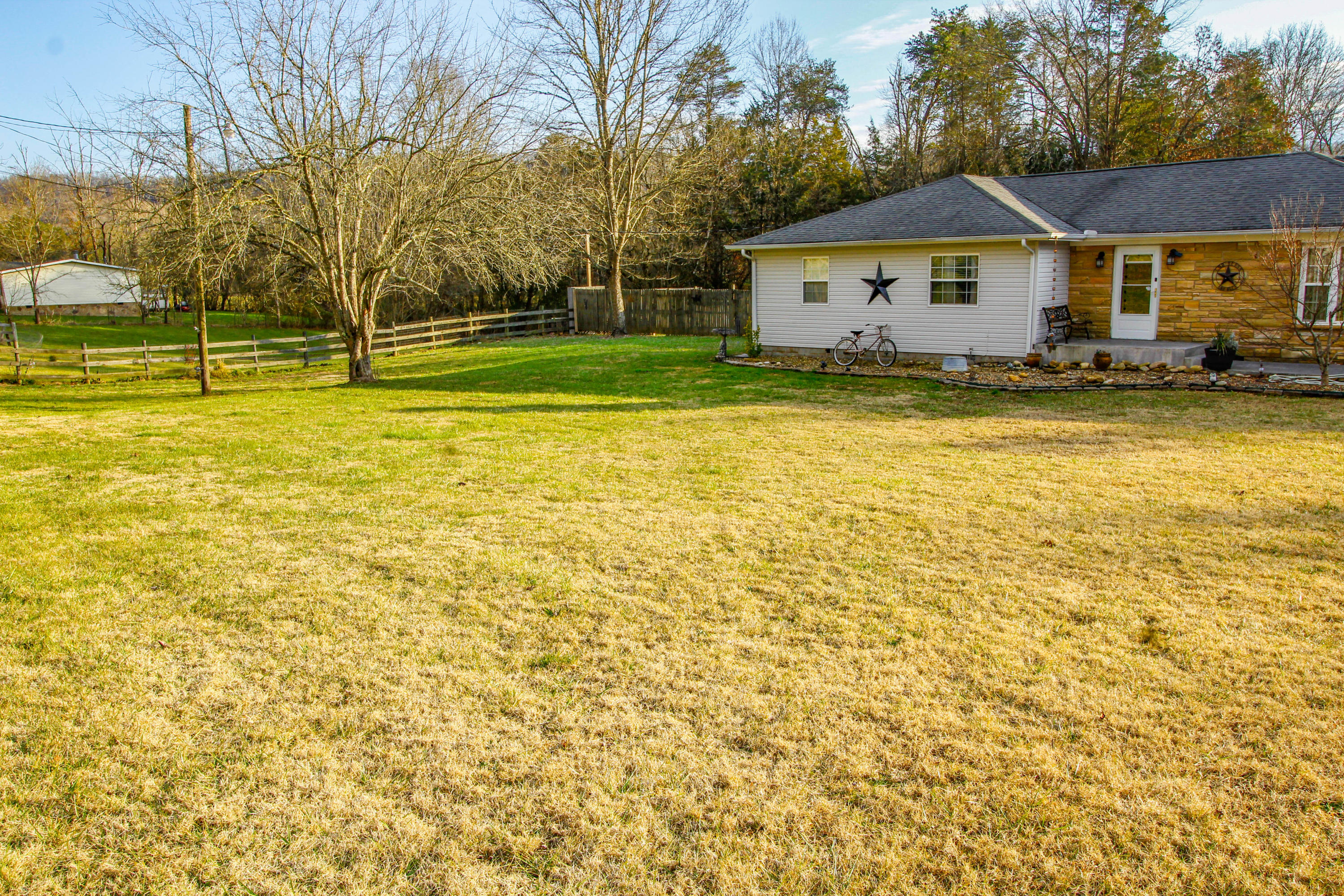 1047 Satterfield Road Maynardville, TN 37807 - Photo 36 of 36 satterfield side