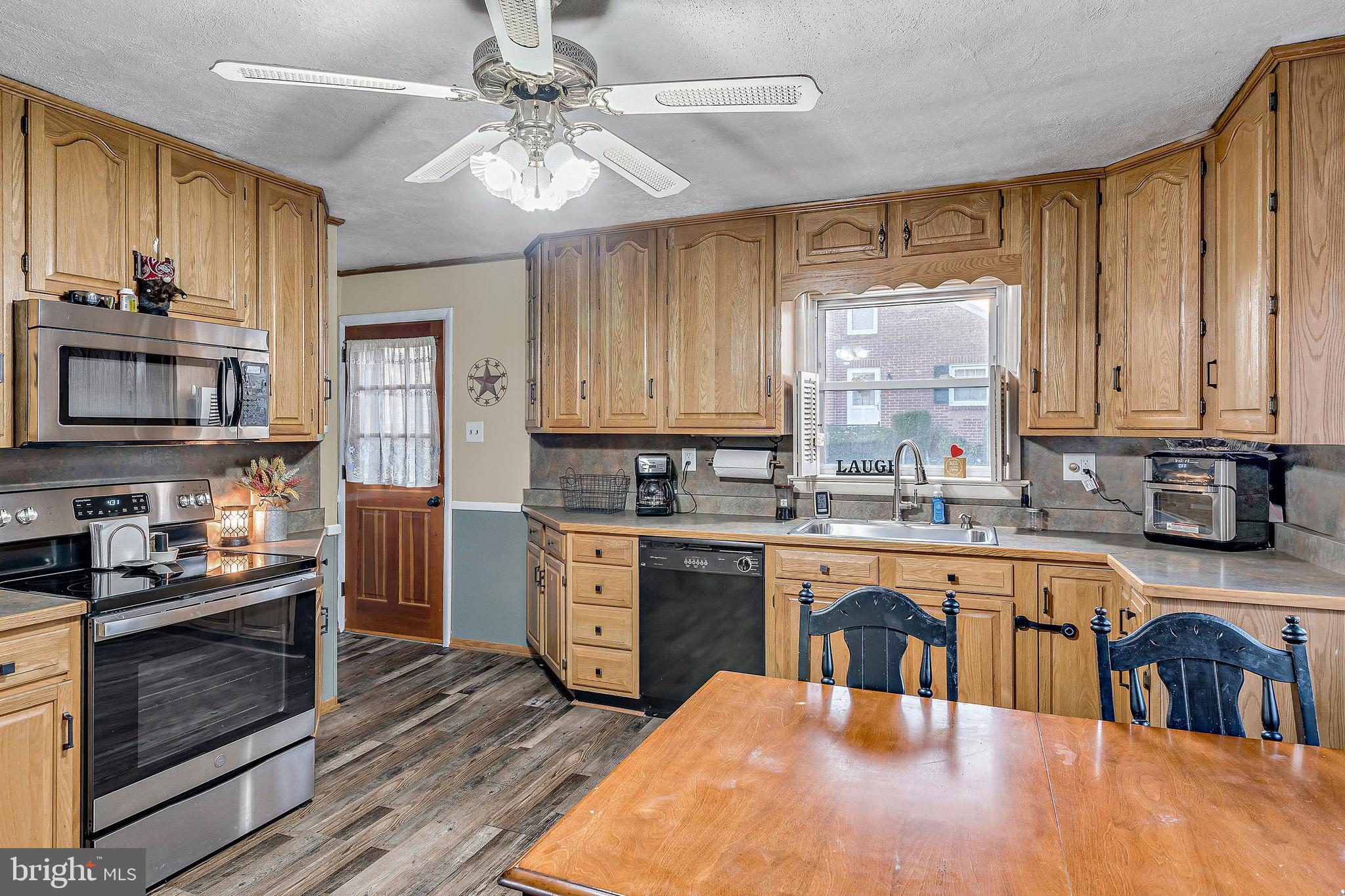 1230 Taxville Road York, PA 17408 - Photo 8 of 33 Gallery Image 8