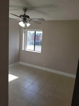 $2,700 | 2184 White Pine Circle, Unit A, Greenacres, FL 33415