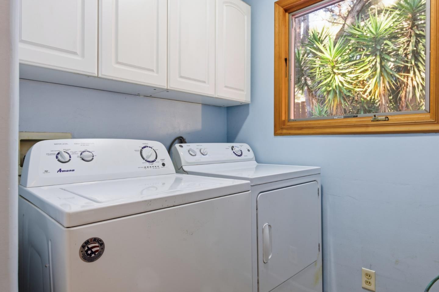 9805 Carmel Valley Road Carmel, CA 93923 - Photo 26 of 35 a utility room with dryer and washer