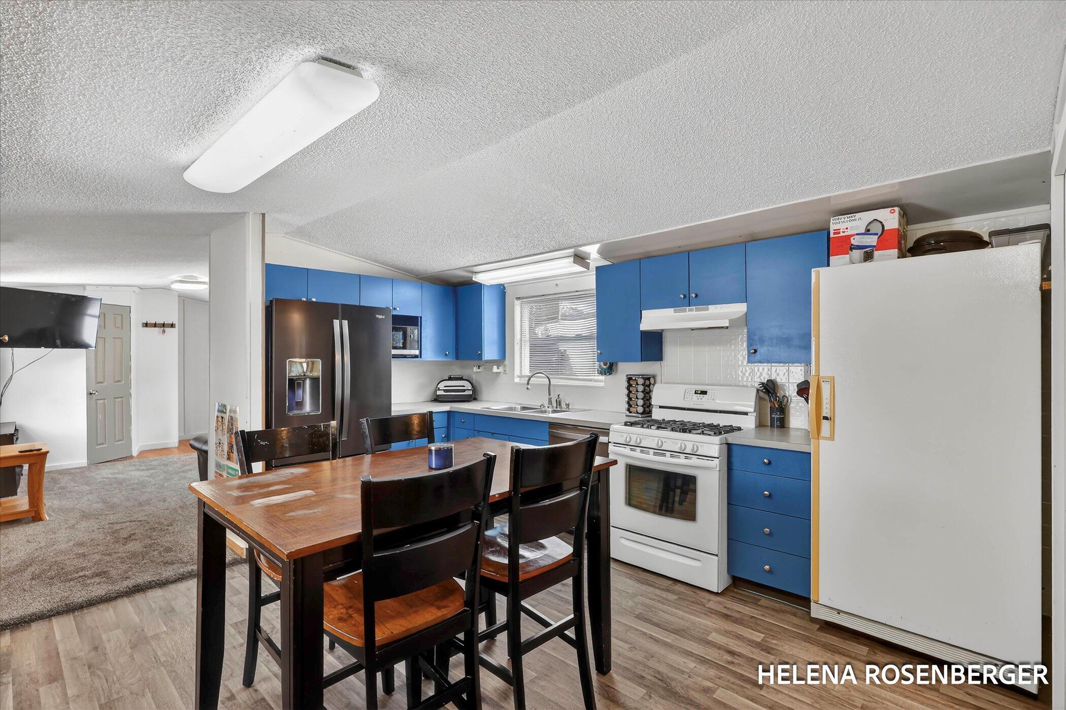 1146 Saskatoon Trail Wayland, MI 49348 - Photo 6 of 25 Kitchen