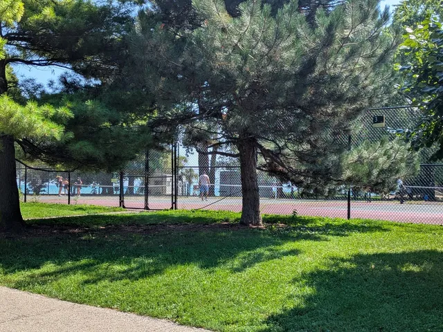 $2,200 | 6814 North Ashland Boulevard, Unit 1C, Chicago, IL 60626