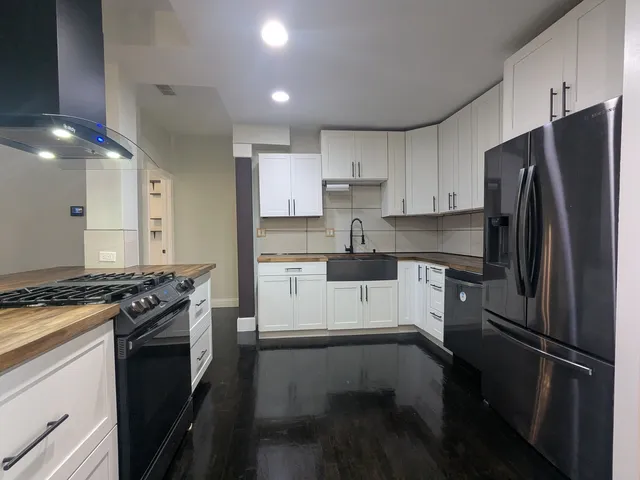 $2,200 | 6814 North Ashland Boulevard, Unit 1C, Chicago, IL 60626