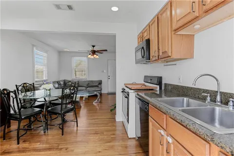 $209,000 | 452 West Avenue, Harahan, LA 70123