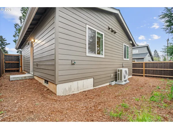 $439,900 | 12300 Meadowlawn Drive, Oregon City, OR 97045