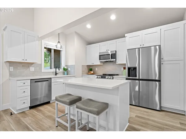 $439,900 | 12300 Meadowlawn Drive, Oregon City, OR 97045