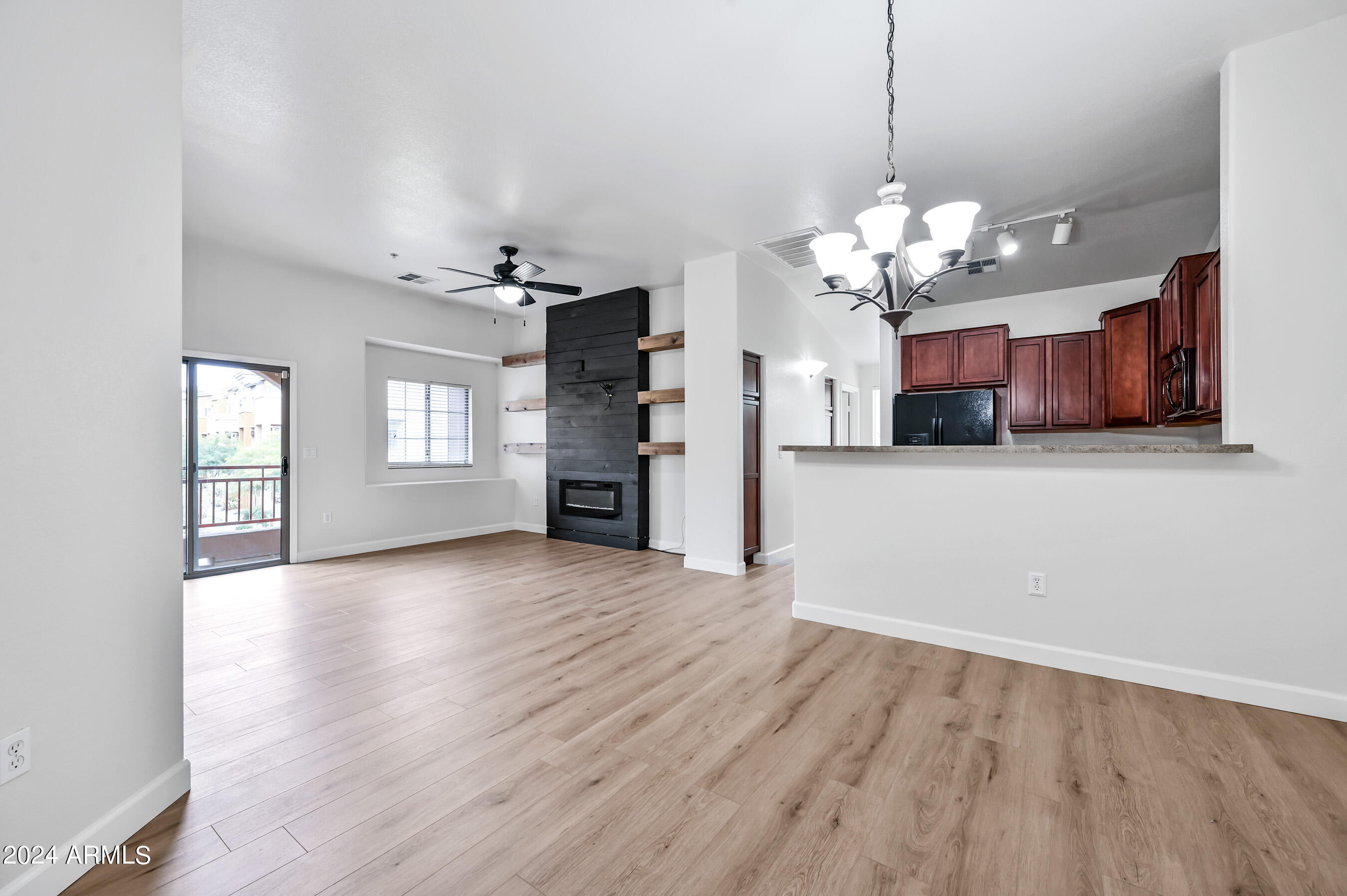 2150 West Alameda Road, Unit 2059 Phoenix, AZ 85085 - Photo 4 of 25 -2150WA2059-ocupix-4