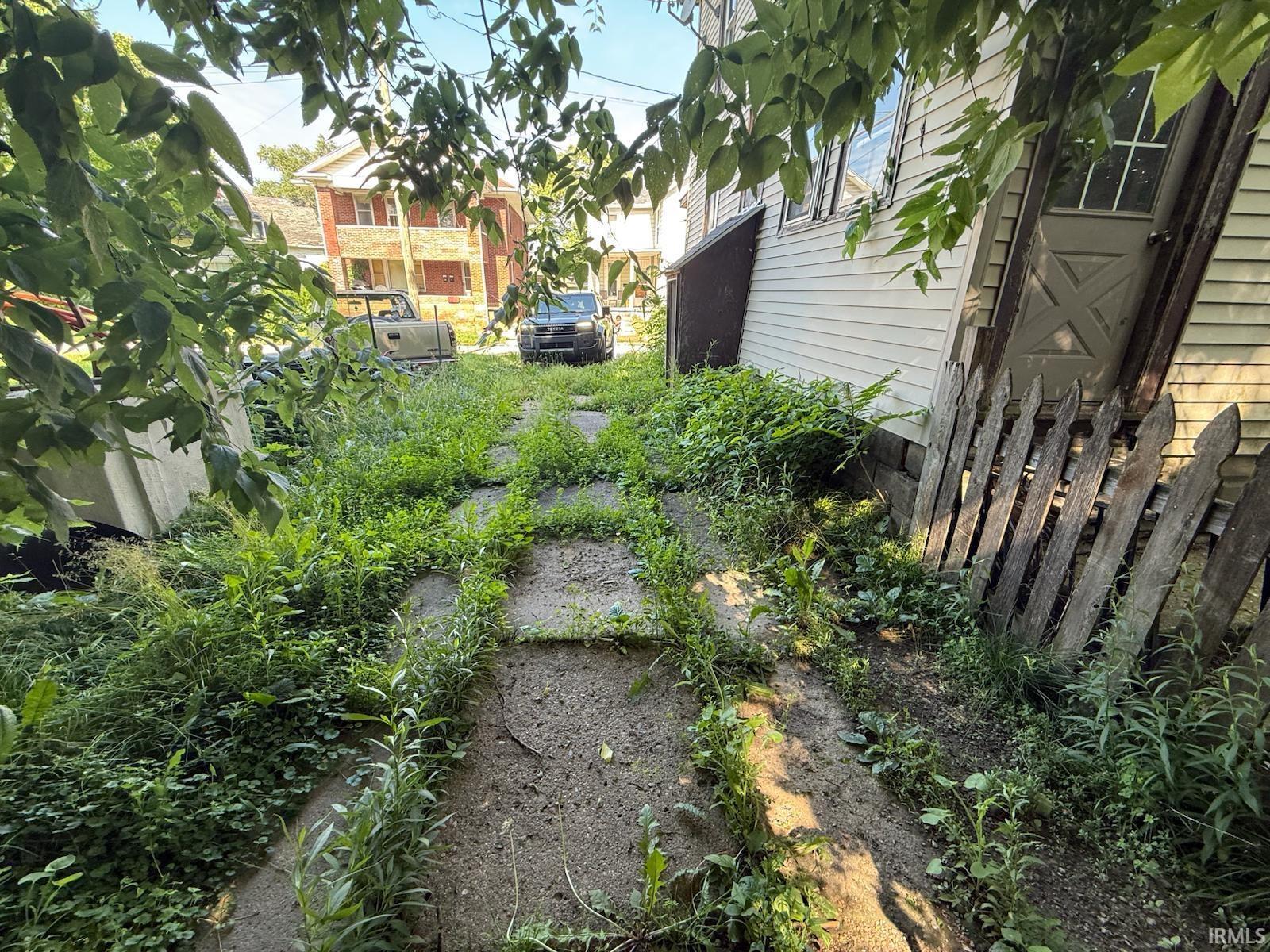 521 First Street Huntington, IN 46750 - Photo 8 of 23