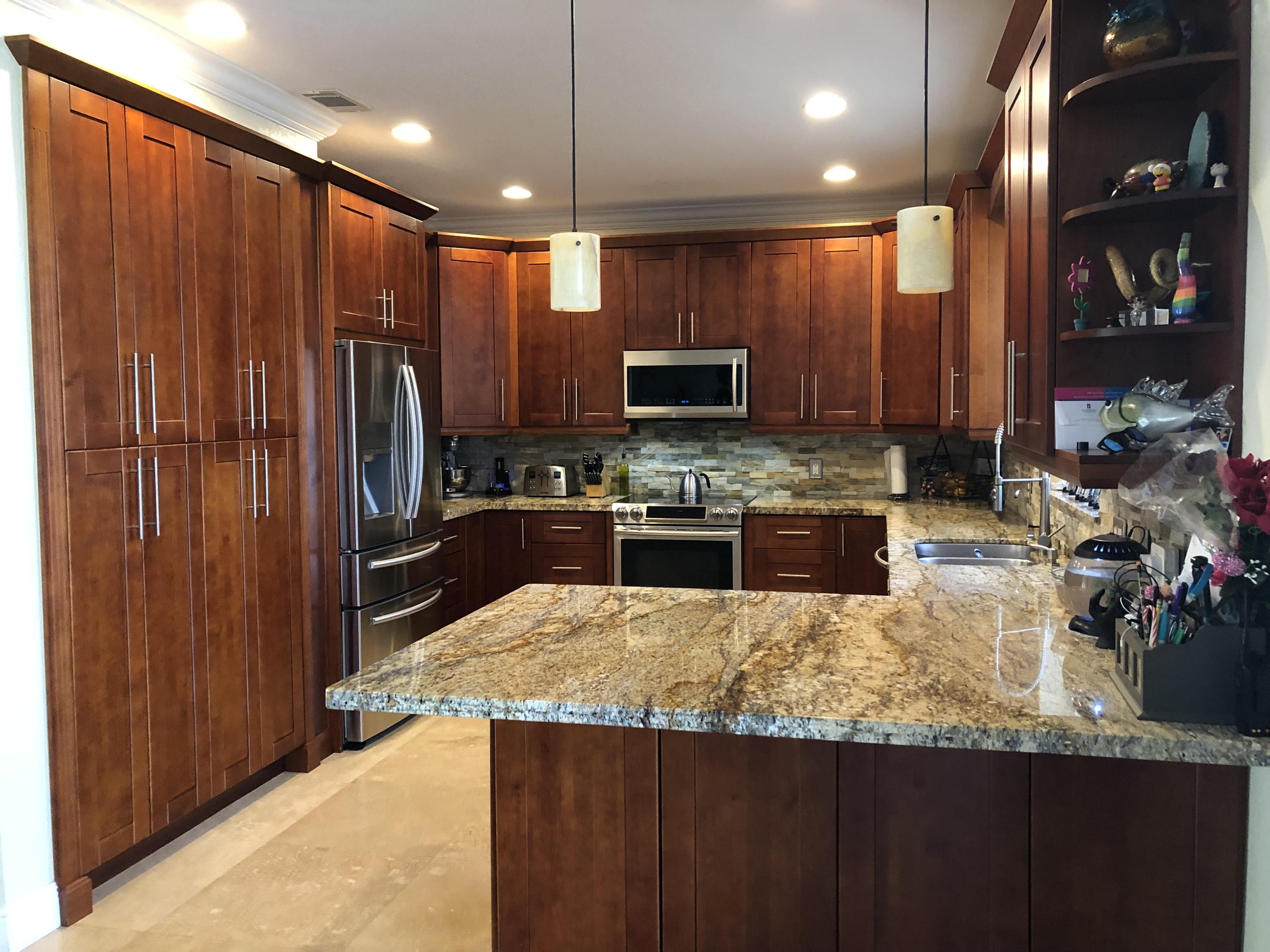 18083 Clear Brook Circle Boca Raton, FL 33498 - Photo 3 of 22 Kitchen