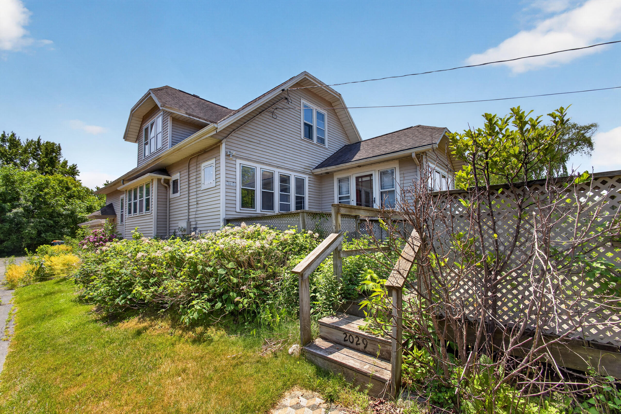 2029 West Donges Bay Road, Unit 2031 Mequon, WI 53092 - Photo 62 of 68 Deck