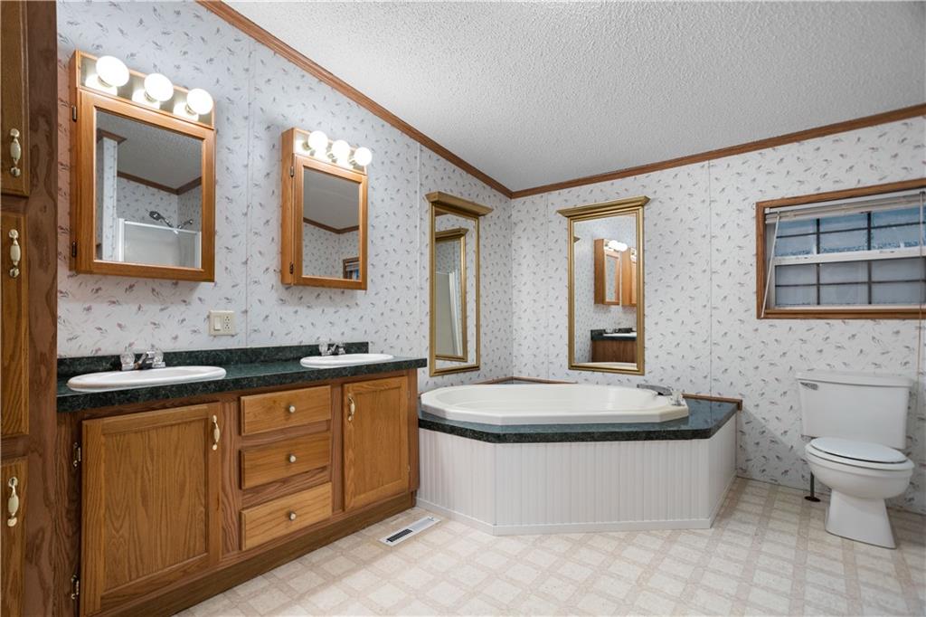 718 McKee Road White Oak, PA 15131 - Photo 12 of 24 Gallery Image 12