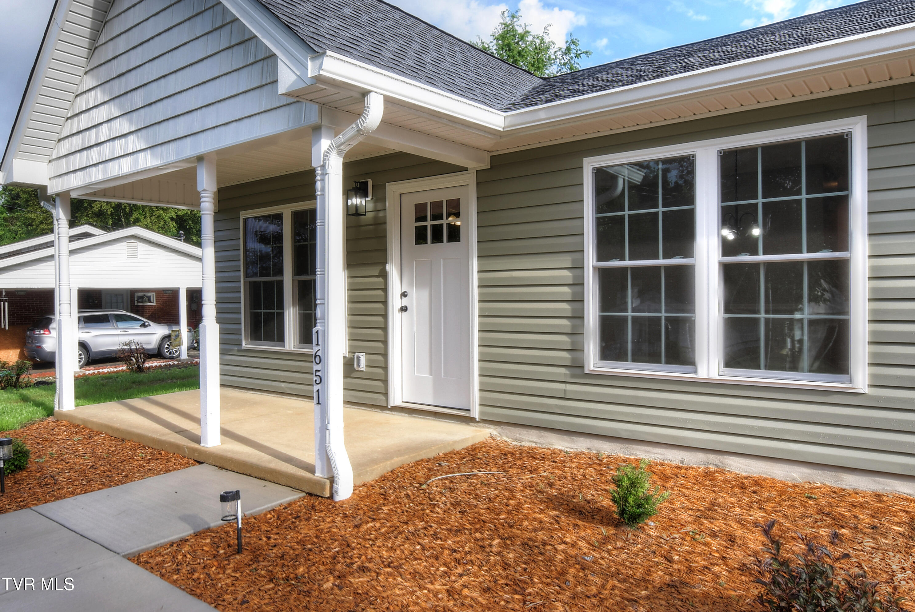 1651 Siam Road Elizabethton, TN 37643 - Photo 11 of 36 9