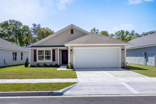 $295,800 | 2572 Southwest 250th Drive, Newberry, FL 32669