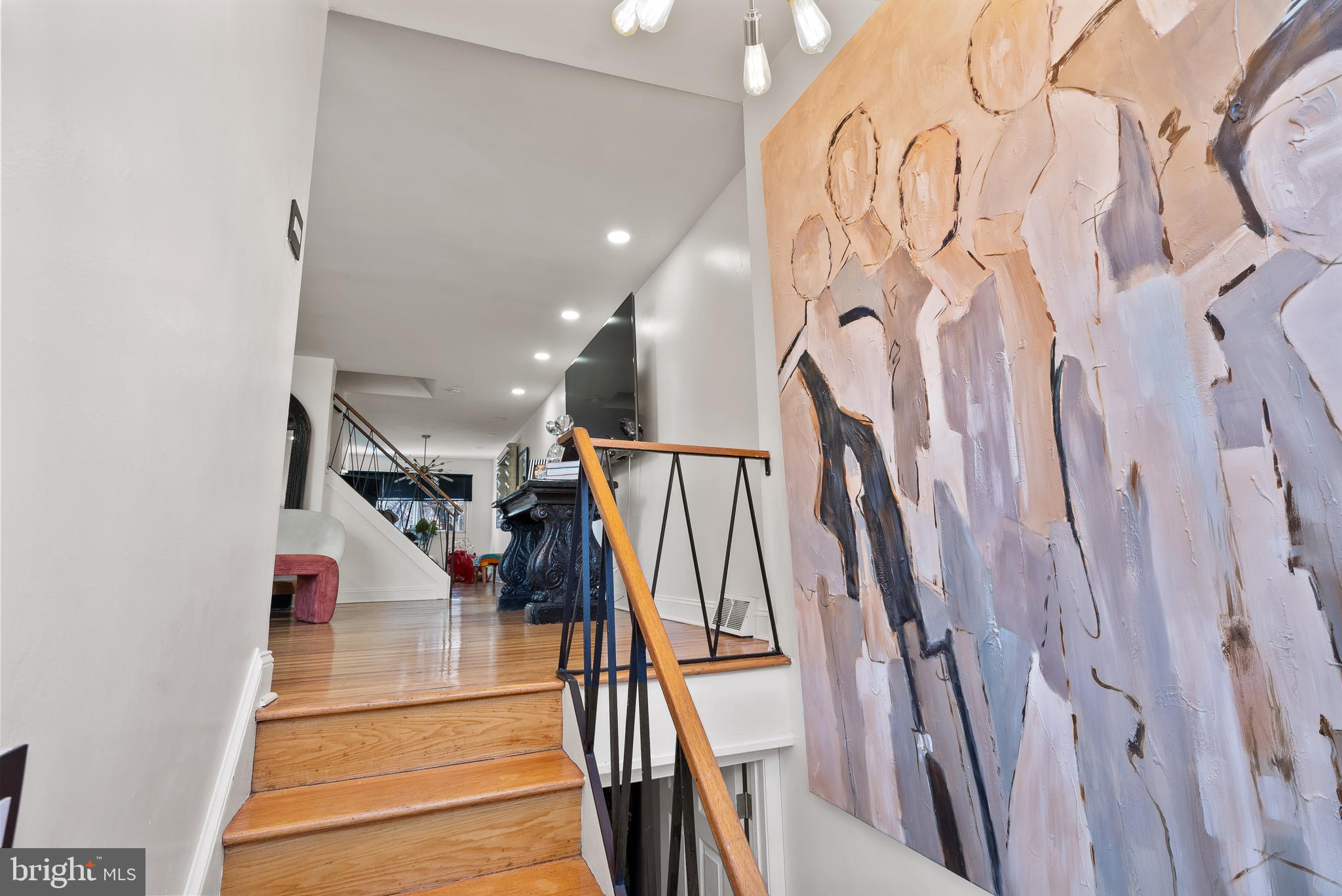 2737 East Country Club Road Philadelphia, PA 19131 - Photo 7 of 24 a view of entryway