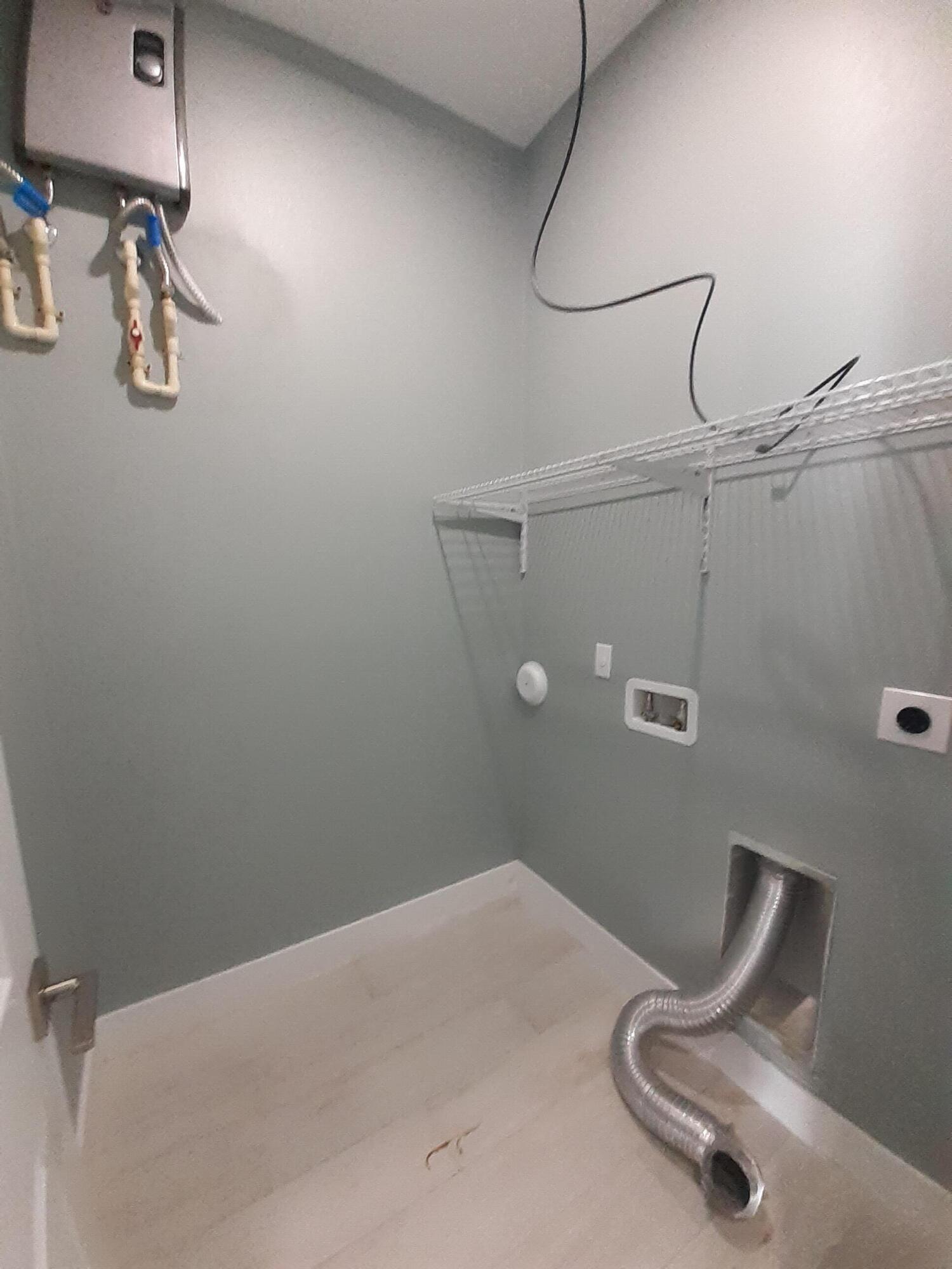 23 Jenny Lane Key Largo, FL 33037 - Photo 13 of 38 a bathroom with a shower