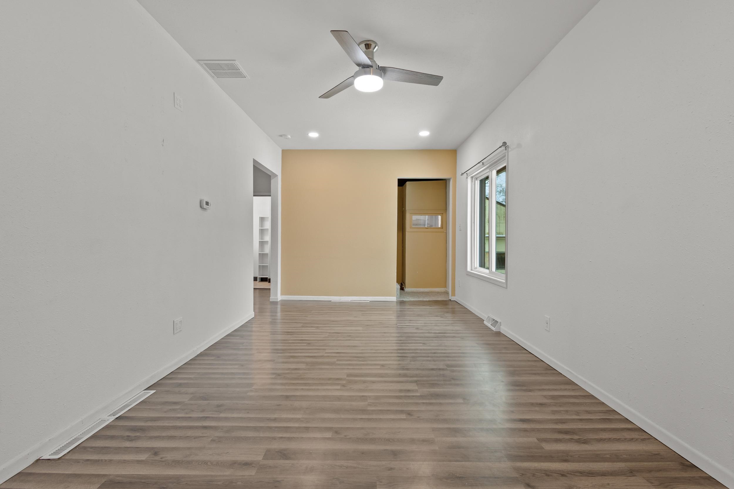 2206 Ashland Street Oshkosh, WI 54901 - Photo 13 of 37