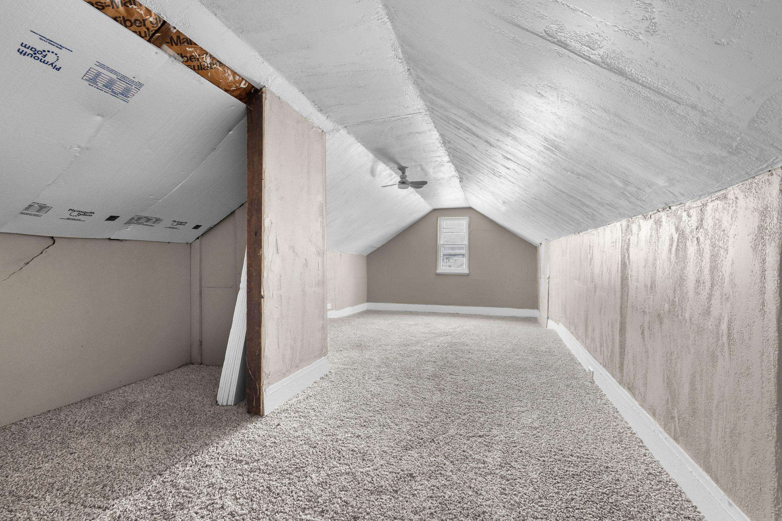 2206 Ashland Street Oshkosh, WI 54901 - Photo 25 of 37