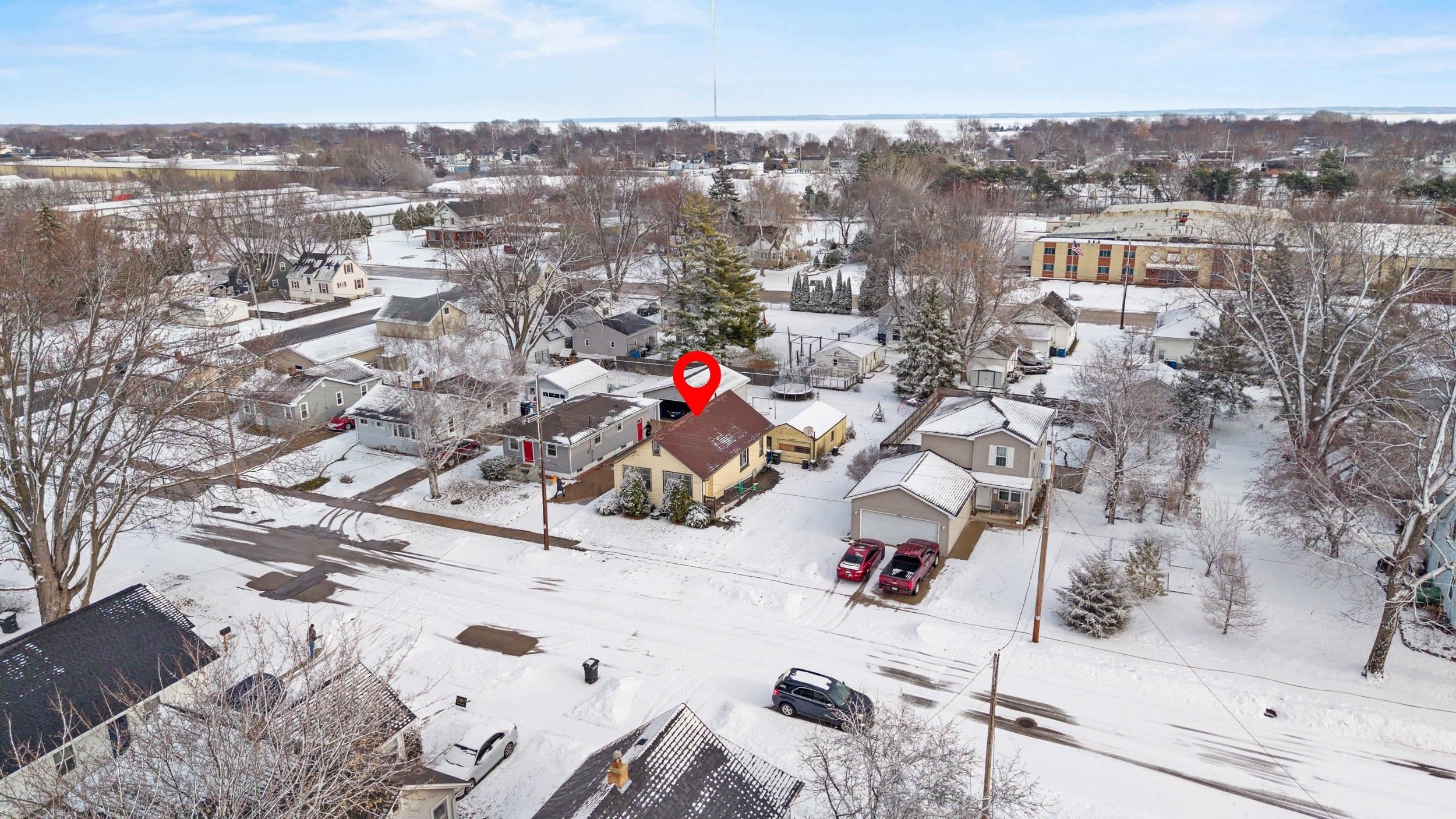 2206 Ashland Street Oshkosh, WI 54901 - Photo 31 of 37