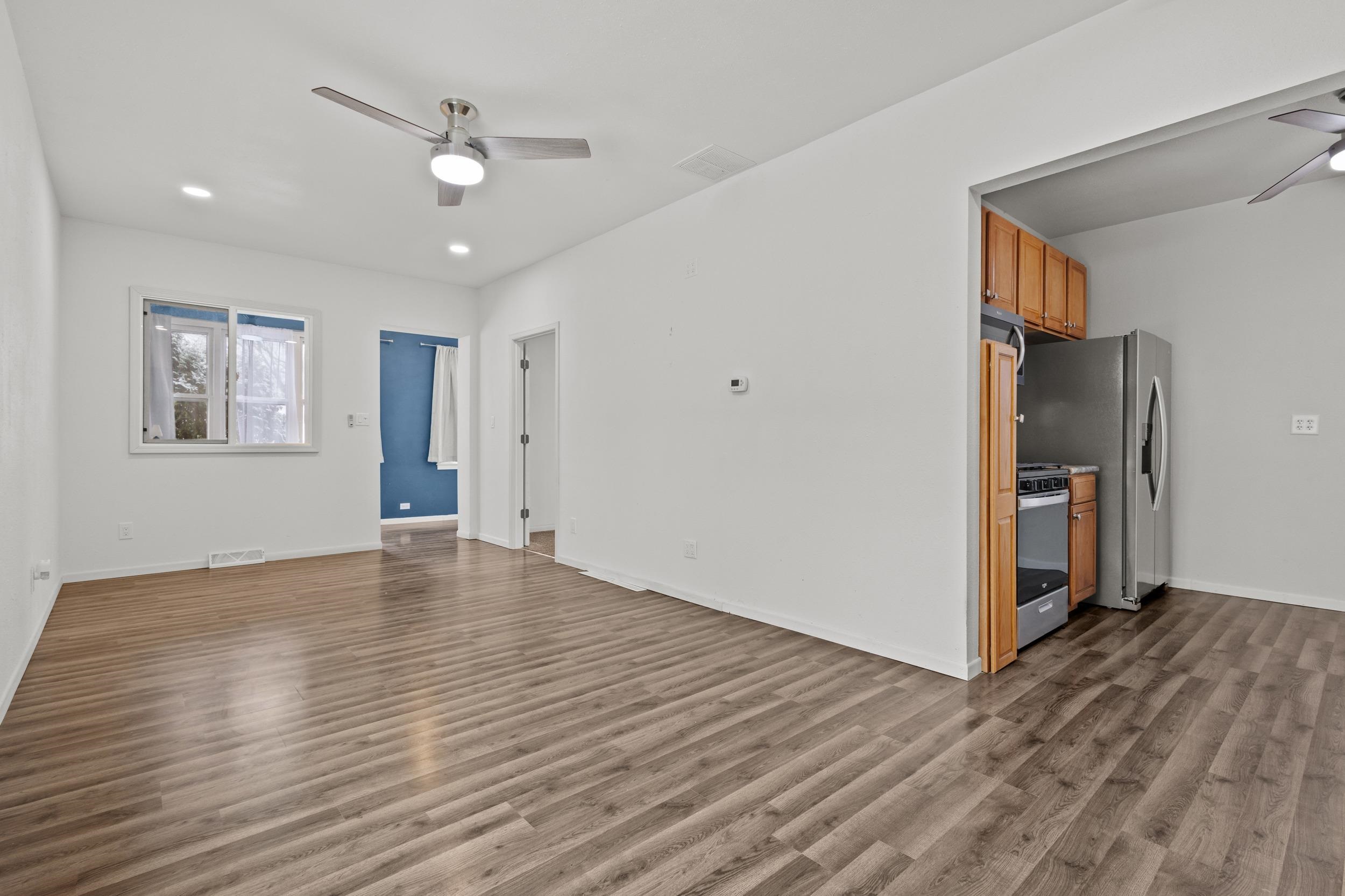 2206 Ashland Street Oshkosh, WI 54901 - Photo 10 of 37