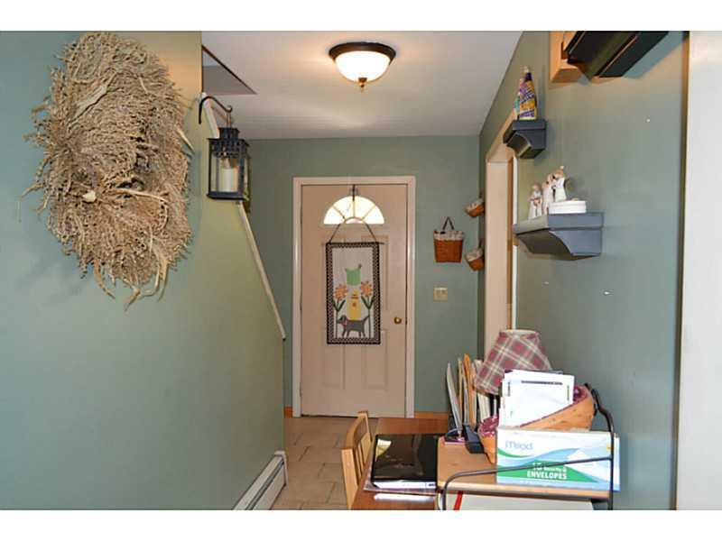 154 Coles Corner Road Winterport, ME 04496 - Photo 26 of 34 Hallway.