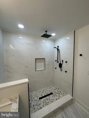 $610,000 | 717 207th Street, Pasadena, MD 21122