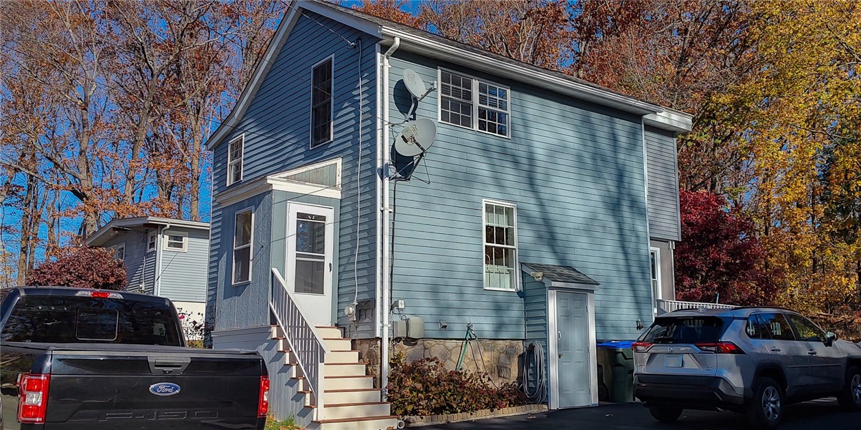 95 Rowley Street Providence, RI 02909 - Photo 21 of 35