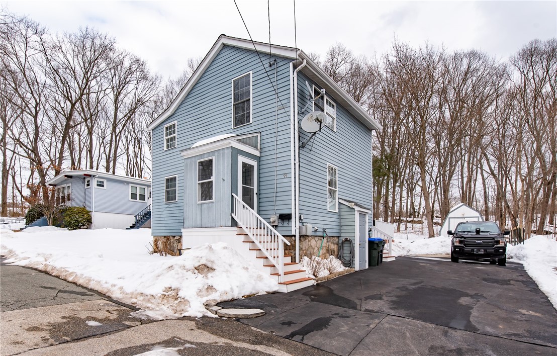 95 Rowley Street Providence, RI 02909 - Photo 29 of 35