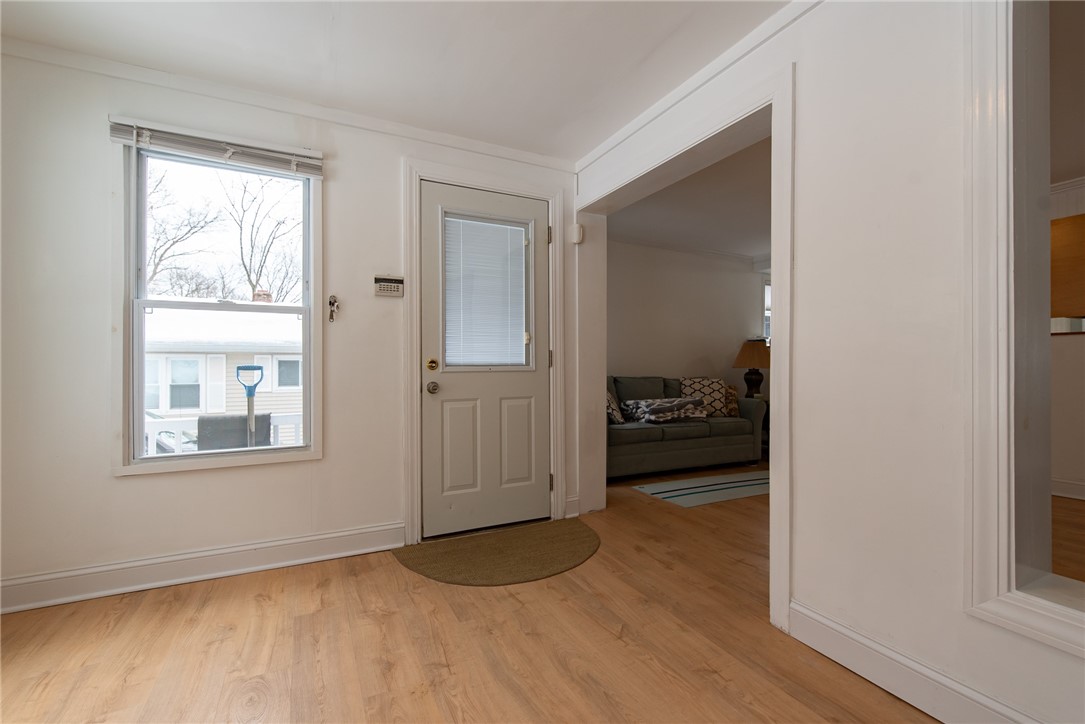 95 Rowley Street Providence, RI 02909 - Photo 4 of 35
